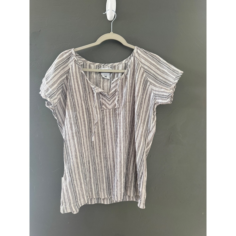 Columbia Womens Striped Short Sleeve Top Light Weight Outdoor Large Seersucker